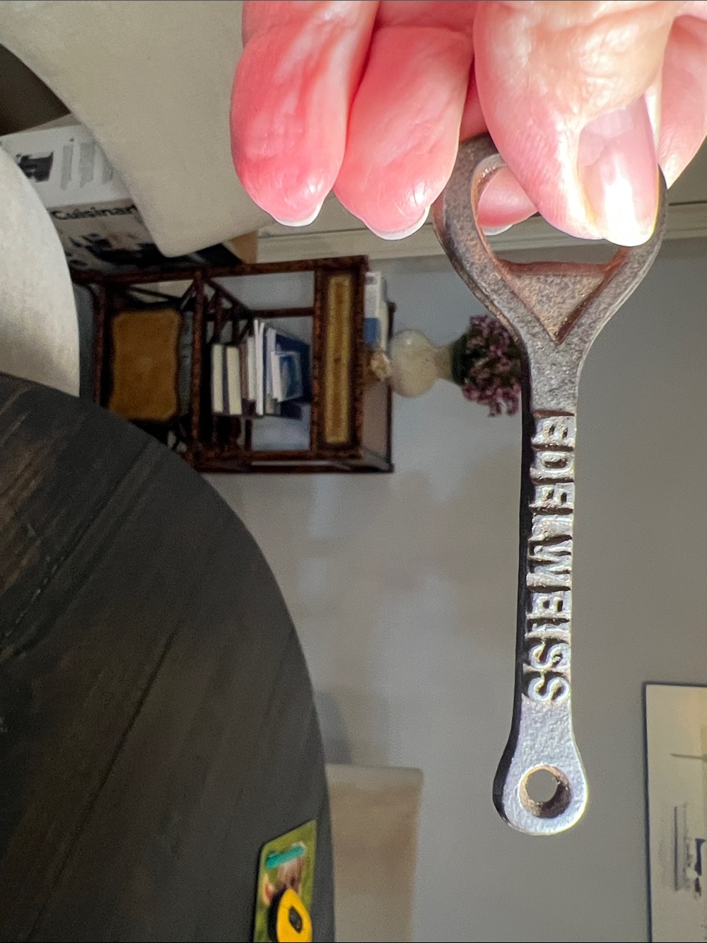 Antique 1900’s button fasteners and bottle opener - Picture 5 of 15